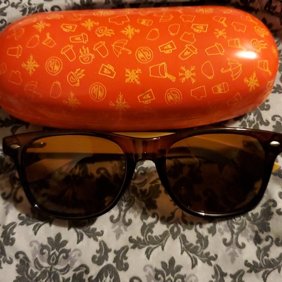 gilmore girls Accessories - Gilmore girls limited edition sunglasses